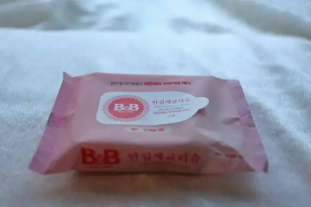 出门游玩,担心细菌跟回家 有它就不怕